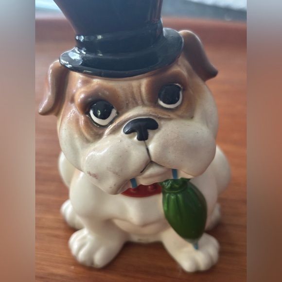 Vintage ESD Japan Ceramic Bulldog Figurine – Holding Umbrella – - Picture 7 of 10